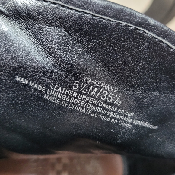 VINCE CAMUTO Learher Booties - Picture 4 of 6